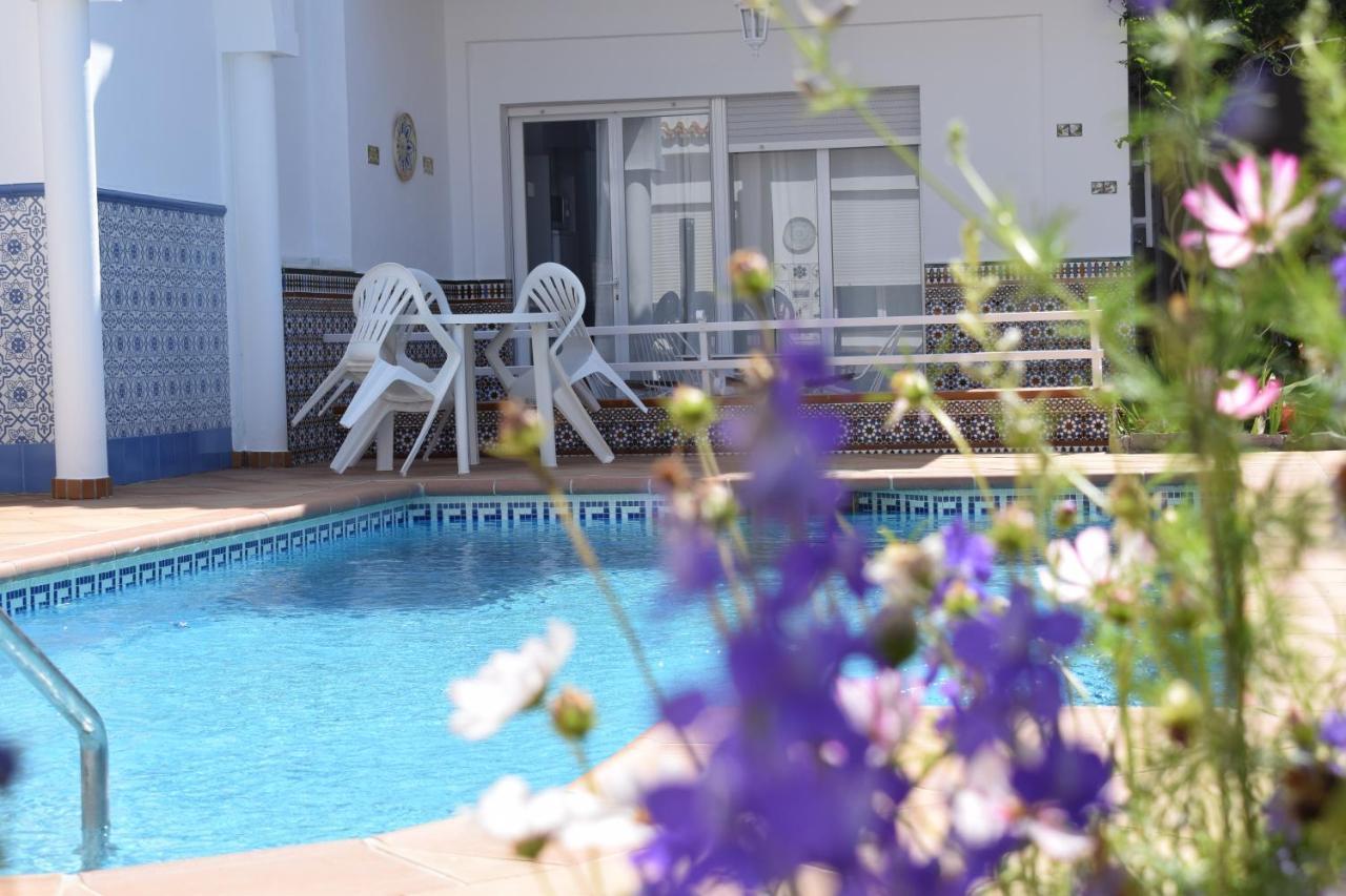 El Jardin Benerja Apartment Luaran gambar